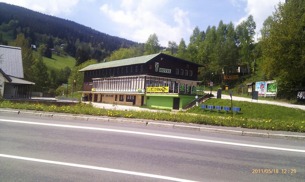 Hotel Nico Špindlerŭv Mlýn Exterior foto